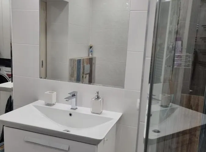 Rosa Ii דירה גדינייה